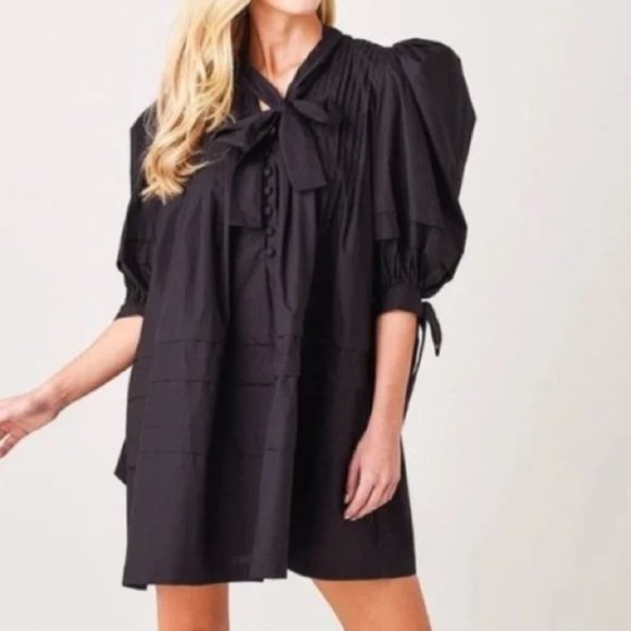 HUNTER BELL Dresses & Skirts - Hunter Bell Jenkins Black Mini Dress